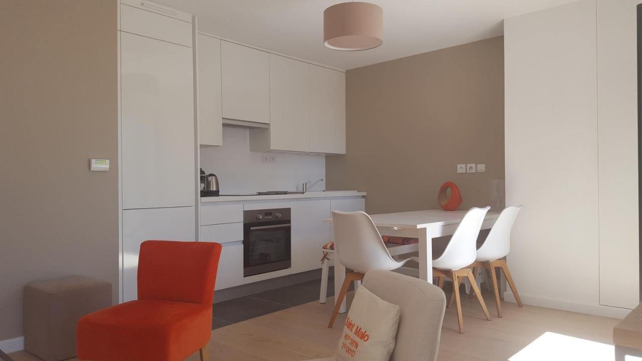 Les Cyprès - appartement avec grande terrasse proche plage - St Malo Saint-Malo Extérieur photo